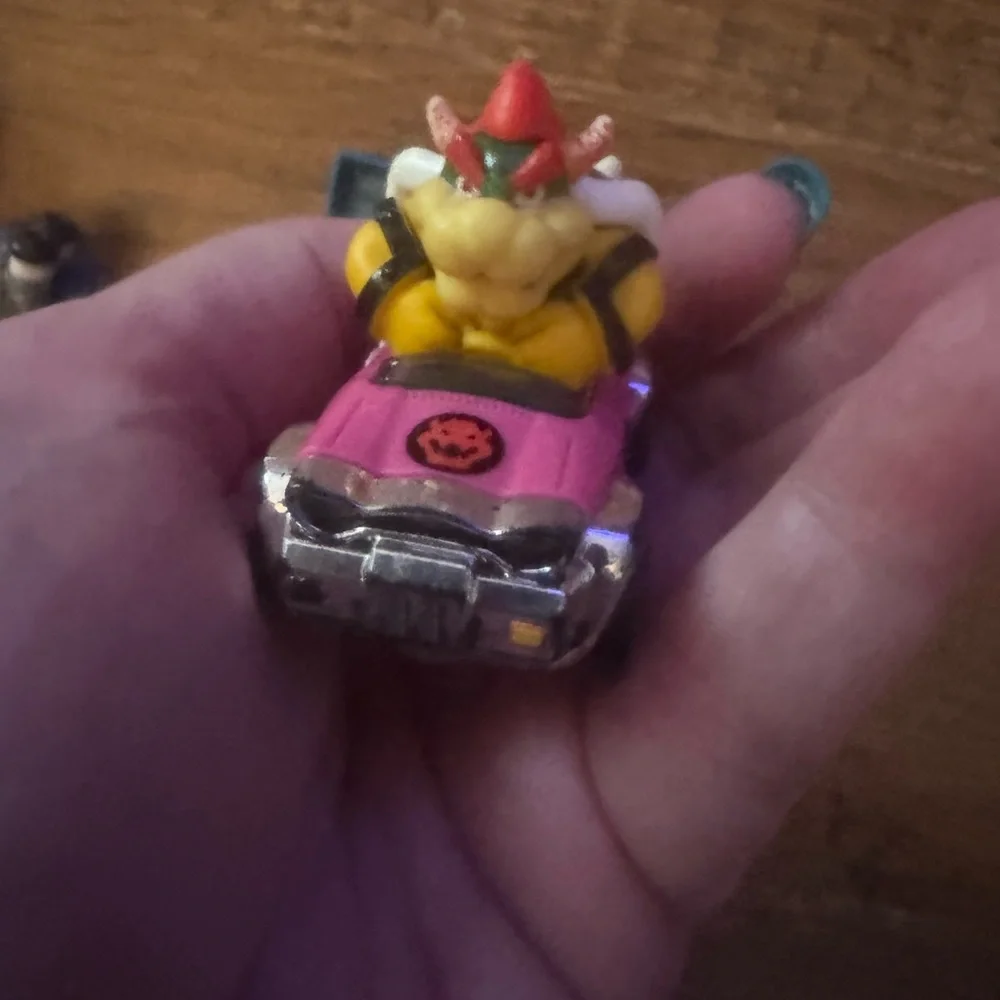 Mario matchbox hotwheels cars Yoshi & Bowser